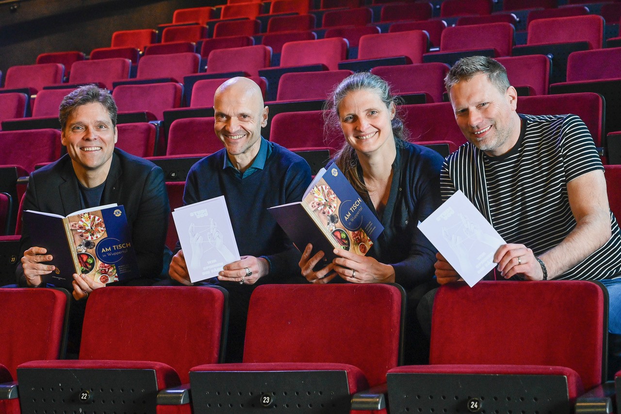 Michael Böttger, Thomas Braus, Romy Böttger, Christian Hinkel im Theater